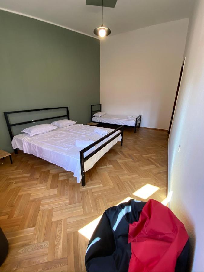 Red Door Apartment Tbilisi Exterior foto