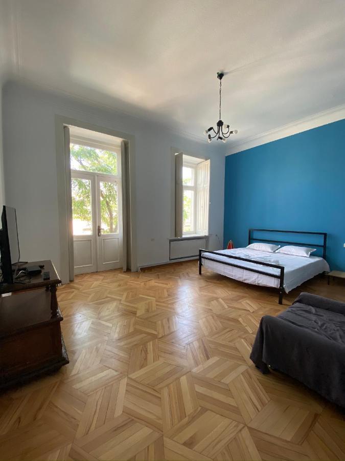 Red Door Apartment Tbilisi Exterior foto