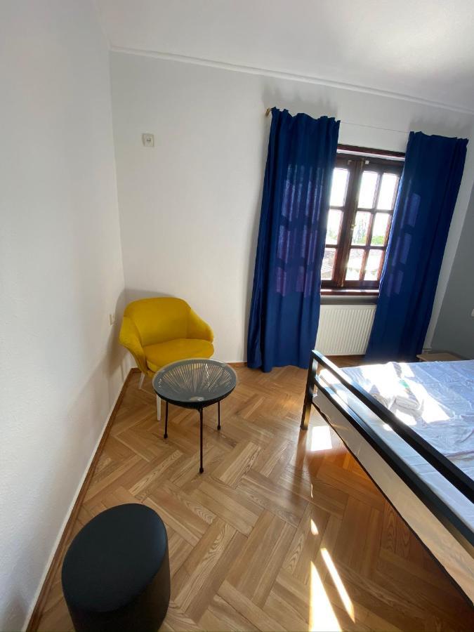 Red Door Apartment Tbilisi Exterior foto