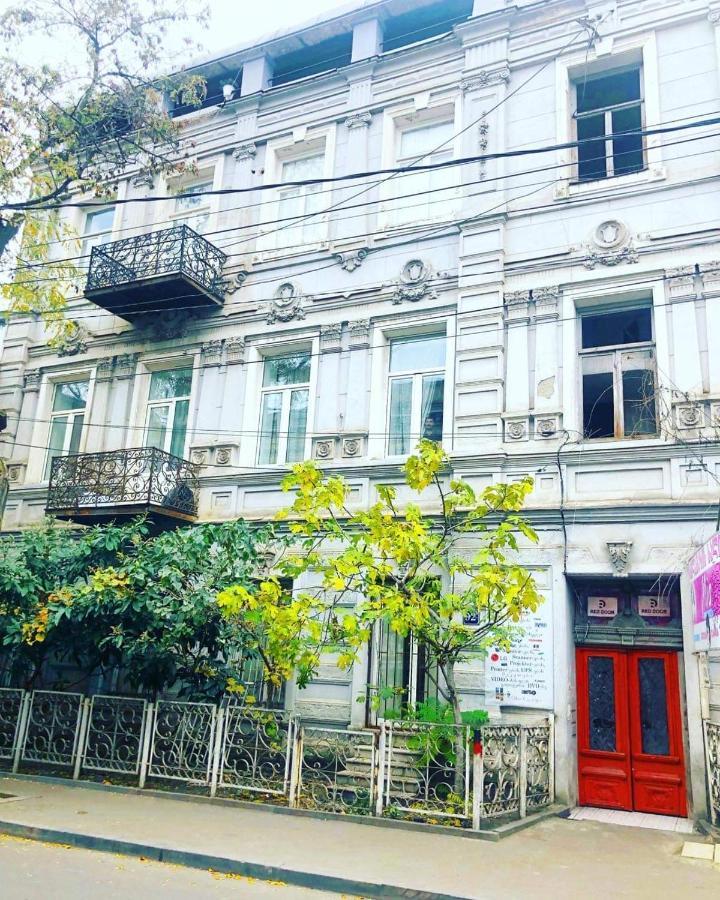Red Door Apartment Tbilisi Exterior foto